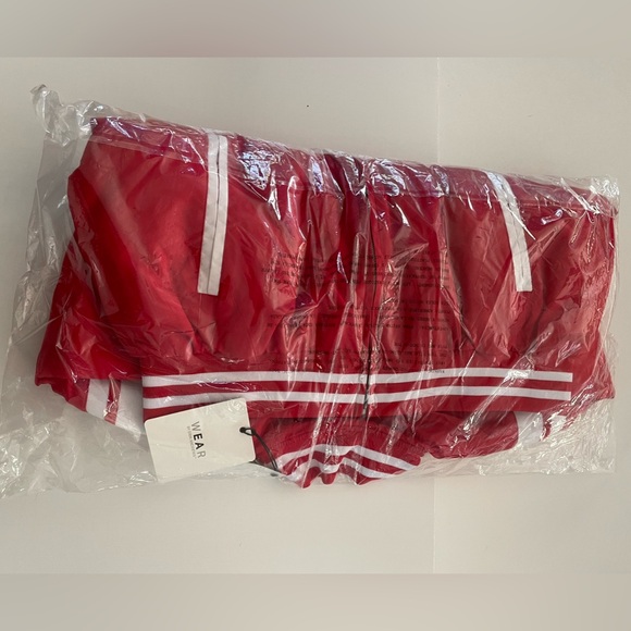 WEAR by Erin Andrews KC Chiefs Taylor Swift Super Bowl LVIII Jacket Size Medium - Picture 6 of 10